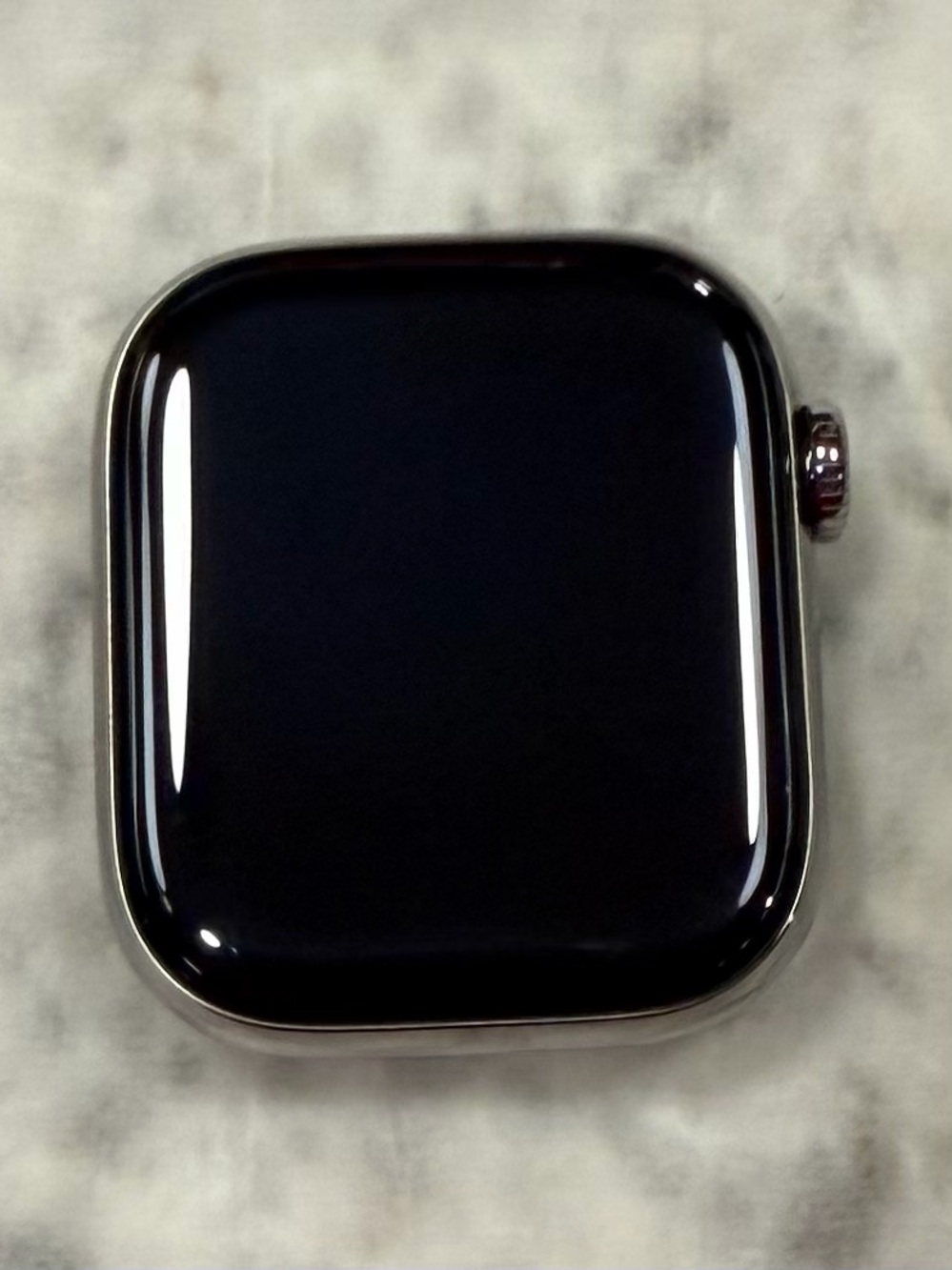 Apple Watch Series 10 GPS & Cellular Titanium 42 mm